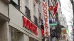 Monoprix brille en vitrine… mais derrière, ça se fracture